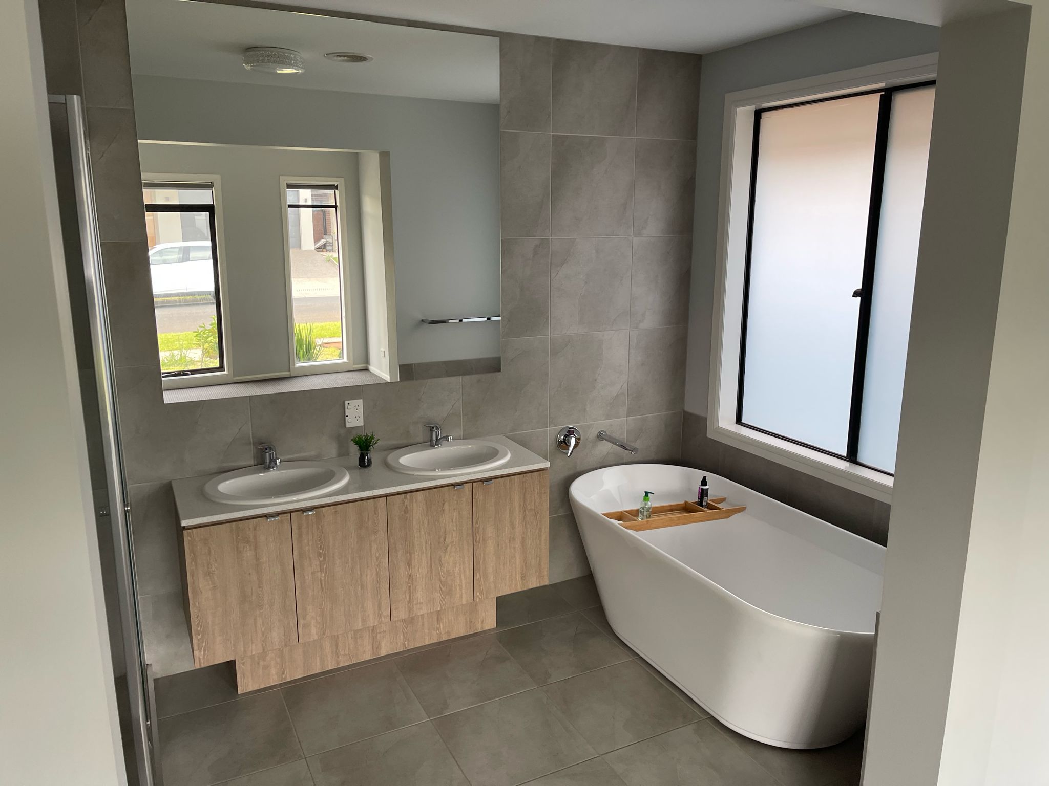 Bathroom Cleaning Service Melbourne - Wink Cleaning